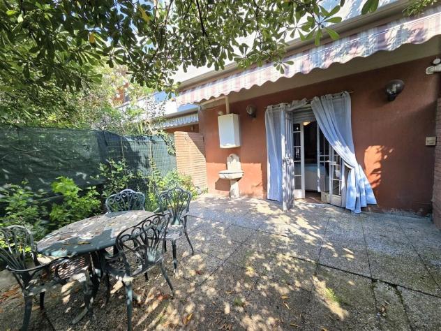 Villetta a schiera in vendita a Marina di Massa - Massa 70 mq Rif: 1337699