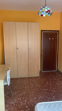 STANZA SINGOLA € 550 A STUDENTESSA VICINO ALL'UNI. 3 ECONOMIA - Foto 2