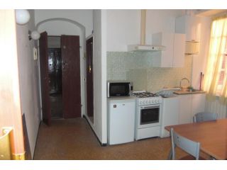 Appartamento in affitto a Carrara 28 mq  Rif: 726852