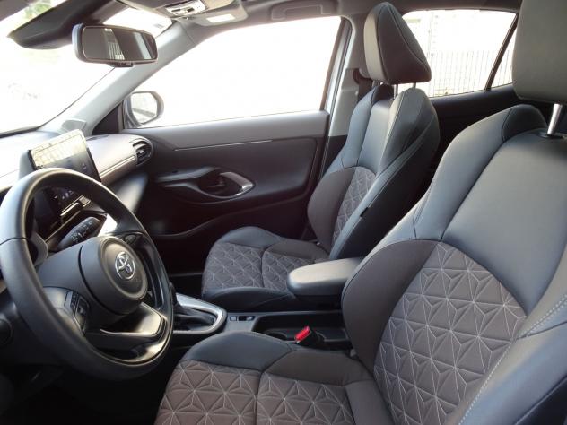 Toyota Yaris Cross 1.5 Hybrid 5p. E-CVT Lounge - Foto 8