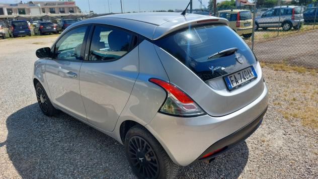 Lancia Ypsilon 1.2 69 CV 5 porte Gold - Foto 7