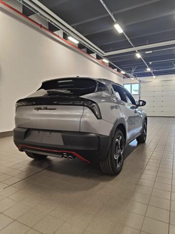 Alfa Romeo Junior Junior 1.2 145 CV Hybrid eDCT6 Speciale** - Foto 7