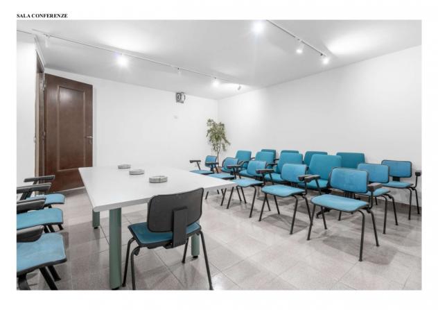 Ufficio in affitto a Massa
