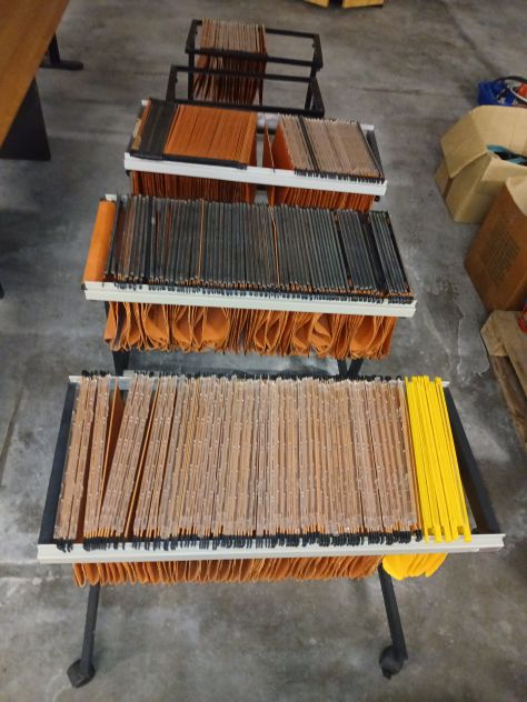 Stock n.5 carrelli su ruote per schedario cartelle sospese ufficio - Foto 3