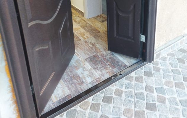 PORTA BLINDATA PER ESTERNO-INTERNO CASA 828 MODELLO PORTONE DA APPARTAMENTO - Foto 5