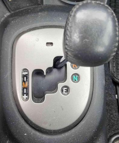 TOYOTA Yaris 1.3 5 porte M-MT Sol rif. 23354358 - Foto 9