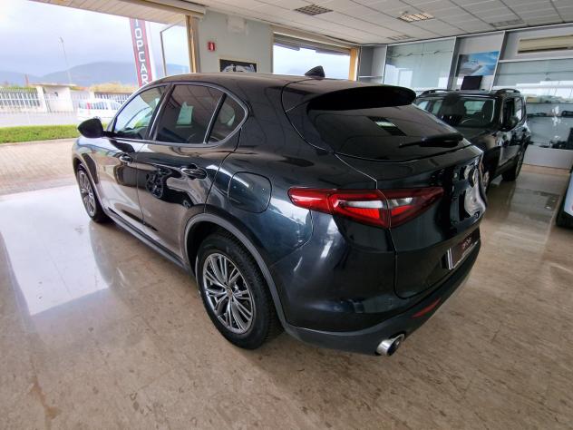 Alfa Romeo Stelvio - Foto 2