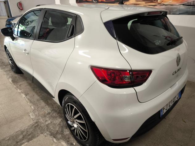 Renault Clio 1.2 75CV 5 porte Life - Foto 6