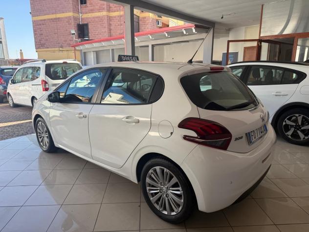 PEUGEOT 208 1.6 DIESEL DEL NORD ITA 2016 - Foto 3
