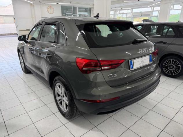 AUDI Q3 35 TDI S tronic Business NAVI rif. 23999750 - Foto 4