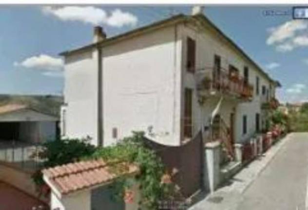 Immobile in asta di 1000 m² con più di 5 locali e box auto in vendita a Roccastrada - Foto 2