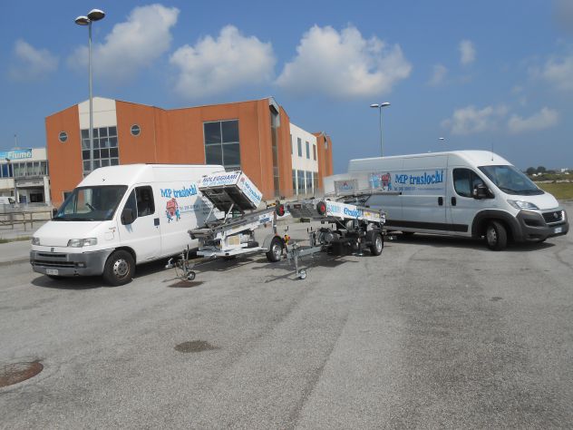 NOLEGGIO SCALA AEREA PER TRASLOCHI E MOBILIFICI - Foto 3