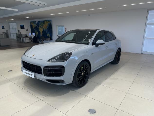 Porsche Cayenne Coupè 3.0 V6 E-Hybrid Platinum Edition
