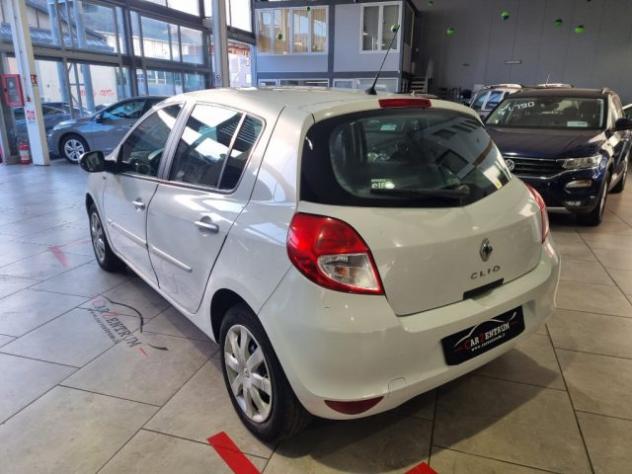 RENAULT Clio 1.2 16V 5 porte GPL Dynamique rif. 24079485 - Foto 4