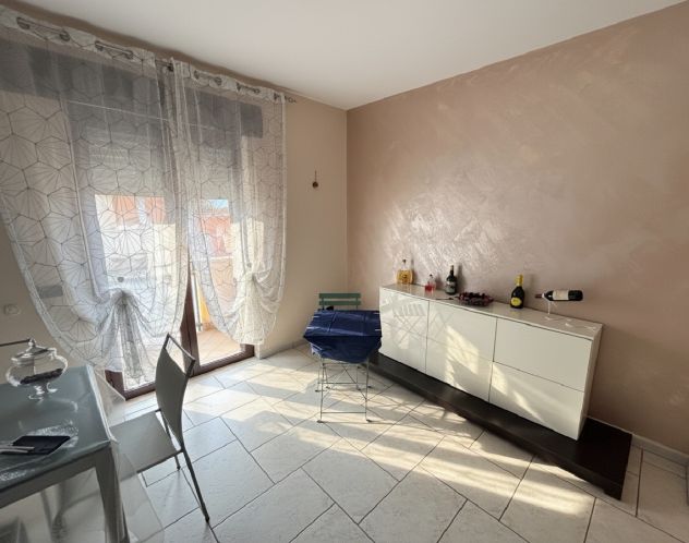 ELEGANTE APPARTAMENTO CON VISTA PANORAMICA E GARAGE - MONDRAGONE - RIF.V3214 - Foto 6