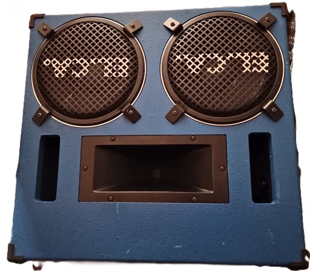 CASSA ACUSTICA PER STRUMENTI MUSICALI.