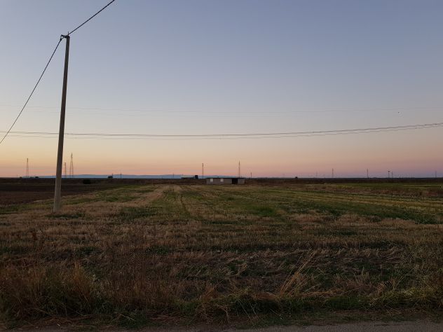 HAI BISOGNO DI UN TERRENO E DI UN LOCALE USO ARTIGIANALE ZONA S.S. 655 - Foto 7