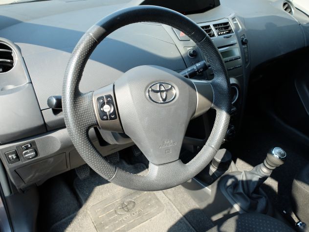 Toyota Yaris 1.33 Sol 99 CV • 33.000 km originali • Unico proprietario - Foto 10