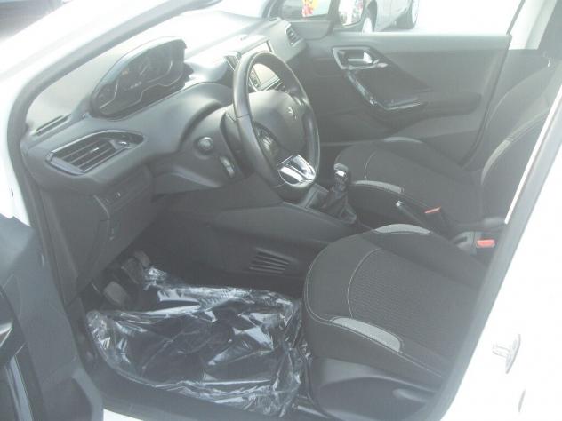 Peugeot 208 BlueHDi 75 5 porte Allure - 2015 - Foto 8