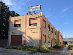 Tribunale di Siracusa - RG 44/2001 Fabbricati industriali in asta - Foto 4