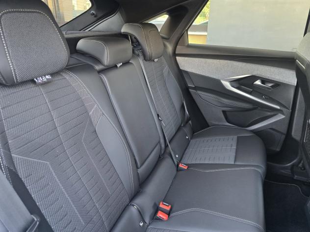 Peugeot 3008 1.2 hybrid GT Exclusive 145cv e-dcs6 - Foto 10