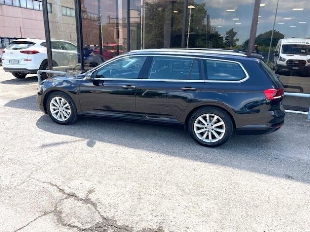 Volkswagen Passat Variant 2.0 TDI SCR EVO DSG Business - Foto 4