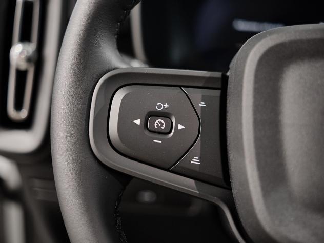 Volvo XC40 B3 automatico Essential - Foto 7