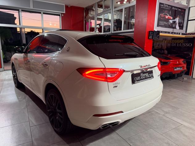 Maserati Levante V6 Diesel 275 CV AWD-PANO-FULL - Foto 8