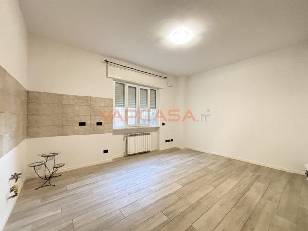 QUADRILOCALE CON DOPPI SERVIZI - Foto 3