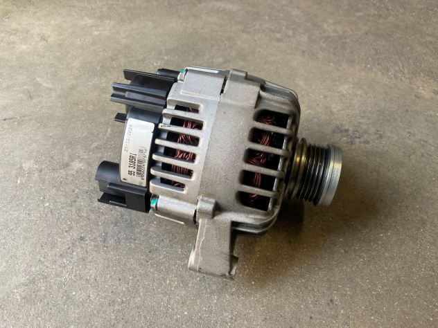 Alternatore Mitsubishi Colt 1.5DI-D del 2006 (MN960266) - Foto 3