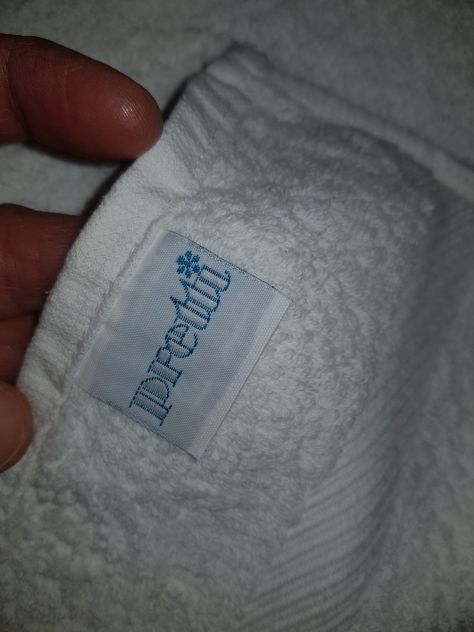 asciugamani bianchi in spugna - Foto 3