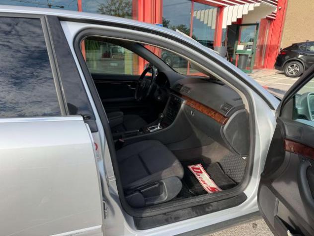 Audi A4 Berlina 2.5 V6 tdi quattro 180cv tiptronic - Foto 8