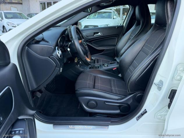 MERCEDES-BENZ A 180 d Premium - Foto 9