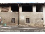 ORNAGO-Rustico da ristrutturare su due livelli