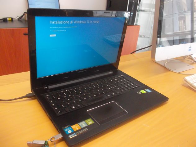 NOTEBOOK PORTATILE LENOVO Z50-70 CORE I7 8GB 250SSD WINDOWS 11. - Foto 9