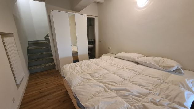 PICCOLO BILOCALE SU 2 LIVELLI PAVIA CENTRO STORICO/CORSO MAZZINI - Foto 6