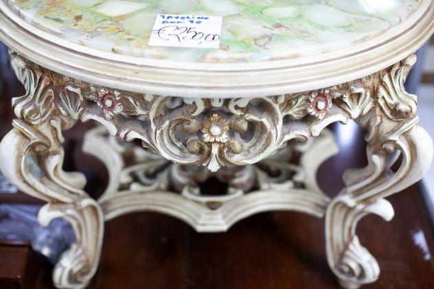 Tavolino da Salotto Barocco con Piano Decorativo – 24417 - Foto 3