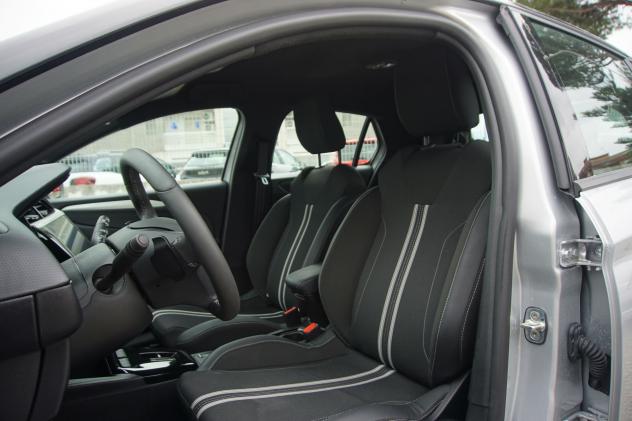 Opel Corsa 1.2 100cv GS AT8 - Foto 5