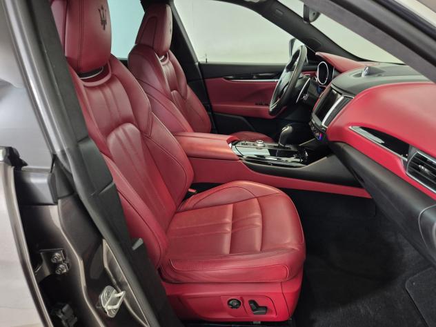 Maserati Levante Diesel 3.0 V6 250cv auto - Foto 10