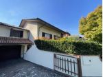 VILLA SINGOLA CON DUE APPARTAMENTI