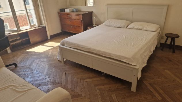 APPARTAMENTO CON 3 CAMERE DOPPIE PER STUDENTI +2 BAGNI