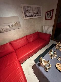 Divano POLTRONESOFÀ modello ANTIGONON rosso