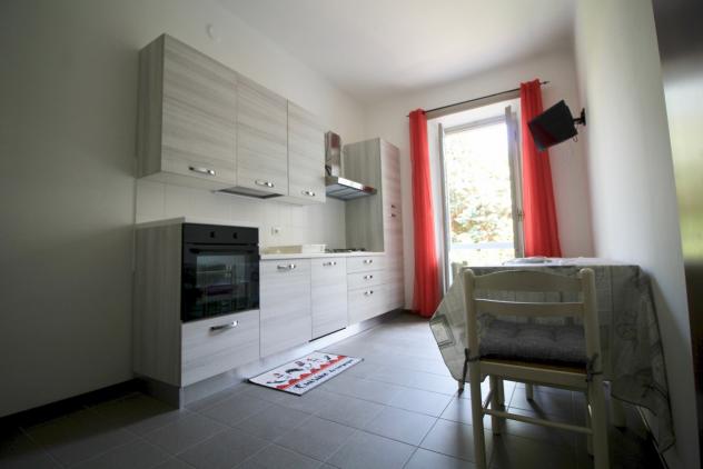 Stanza in appartamento in affitto a Novara - Foto 5
