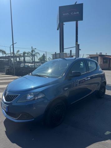Lancia Ypsilon 1.0 FireFly 5 porte S&S Hybrid Alberta Ferretti