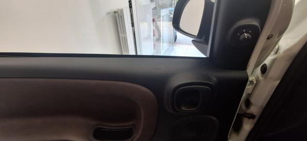 Fiat Panda Cross 1.3 MJT 95 CV S&S 4x4 - Foto 7