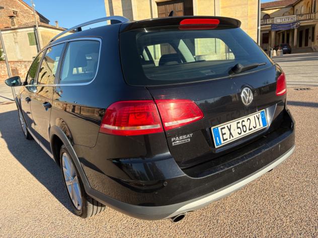 Volkswagen Passat Alltrack 4x4 .2.0 tdi anno 2014 - Foto 9