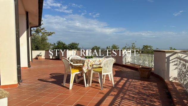 CUGNI Villa immersa nel verde con terreno di oltre 1 ettaro - Foto 10