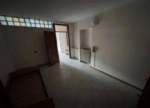 Immobile in asta di 56 m², box auto in vendita a Venegono Superiore - Foto 4