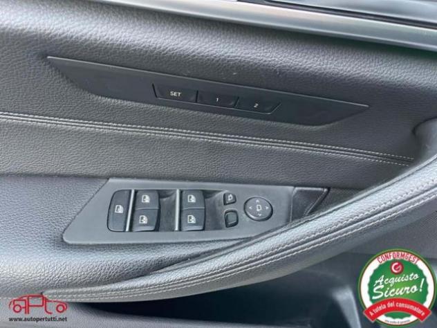 BMW 530 d xDrive 249CV Touring Luxury rif. 18742528 - Foto 5