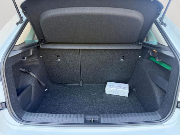 Škoda Kamiq 1.0 TSI Selection 70kW - Foto 10